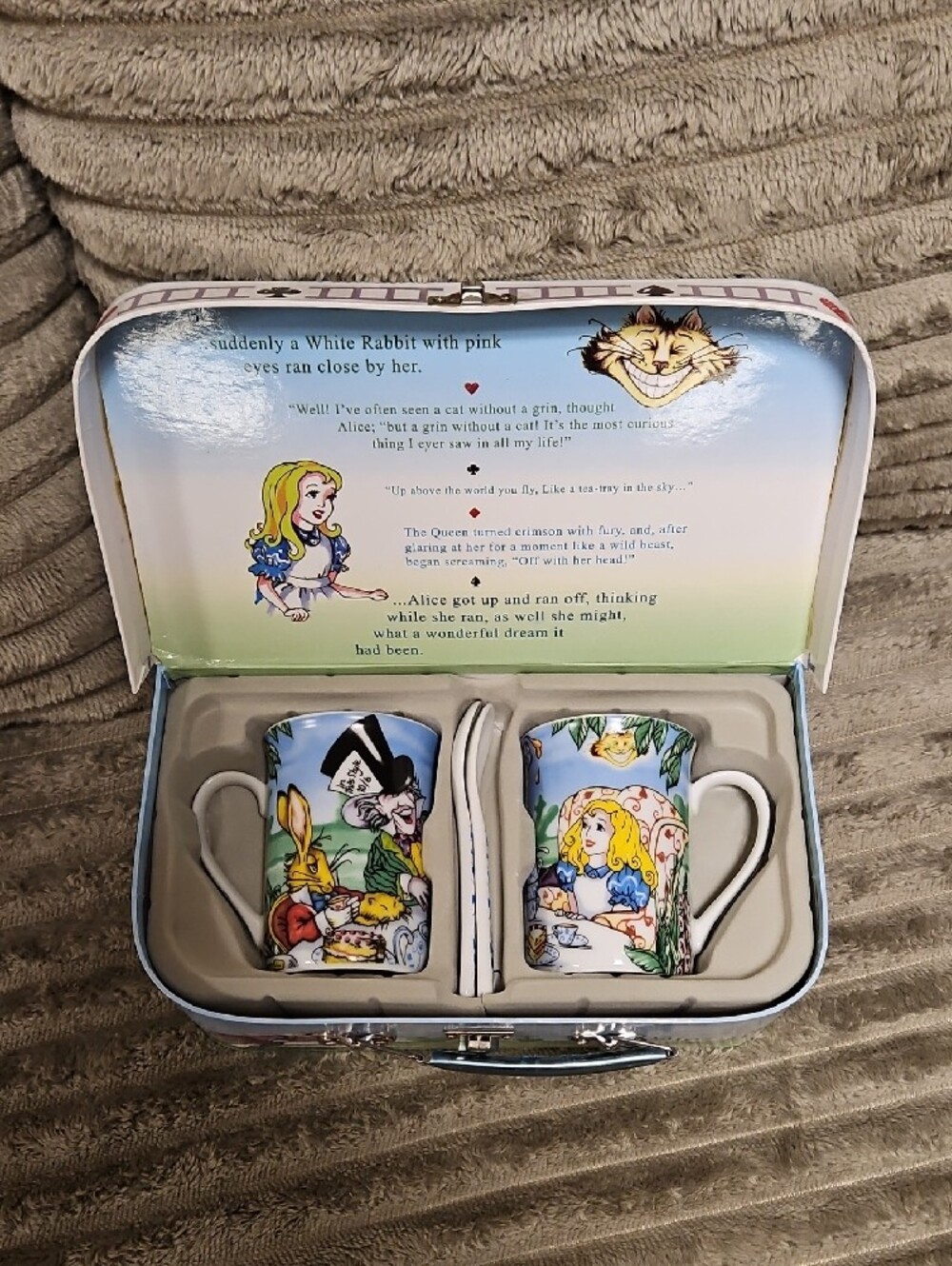 Alice in Wonderland Tea Party Cups
